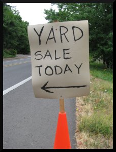 garage sale sign